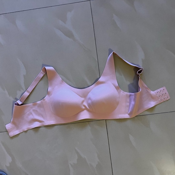 Ambrielle light pink bras nylon and elastine lightweight’s Size M - Picture 14 of 14